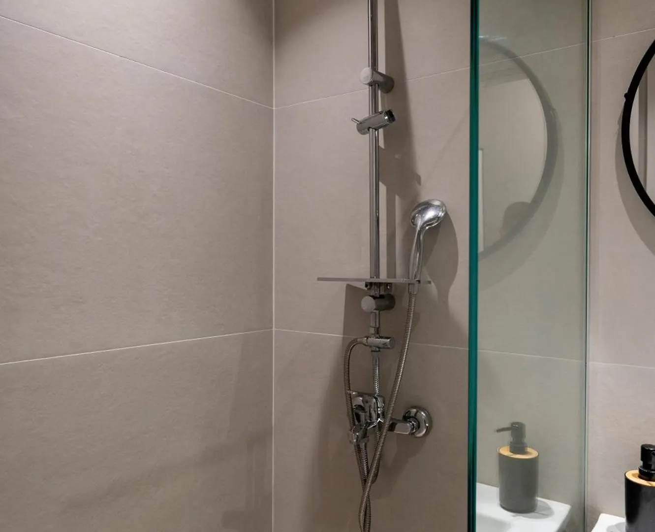 Cozy Suites By Nest Thessaloniki